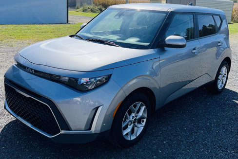 Used 2023 Kia Soul LX w/ Option Group 015 image 1