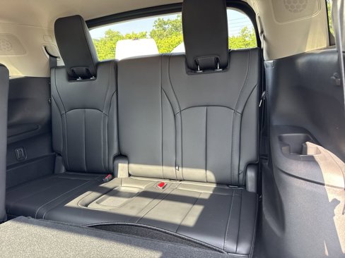 New 2025 INFINITI QX60 Luxe image 12