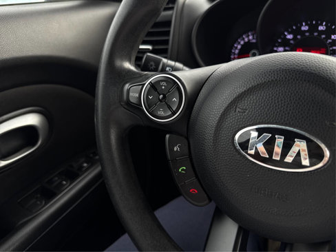 Used 2016 Kia Soul + image 30