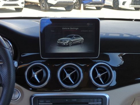 Used 2016 Mercedes-Benz CLA 250 4MATIC image 16