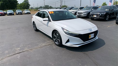 Used 2023 Hyundai Elantra SEL w/ Convenience Package image 7