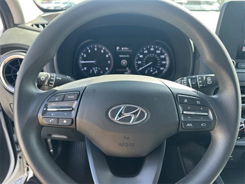 Certified 2022 Hyundai Kona SEL image 18