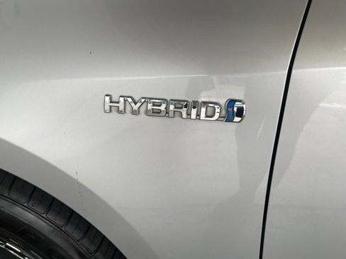 Used 2021 Toyota Corolla LE image 53