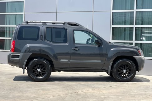 Used 2015 Nissan Xterra S image 3