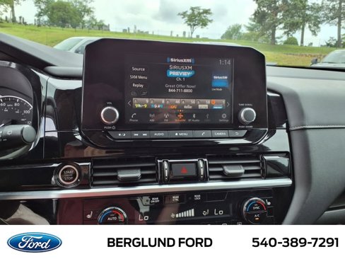 Used 2022 Nissan Pathfinder SV image 24