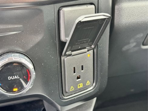 Used 2023 Ford F250 Lariat w/ Tremor Off-Road Package image 49