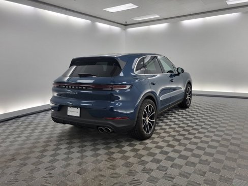 Used 2024 Porsche Cayenne S image 9
