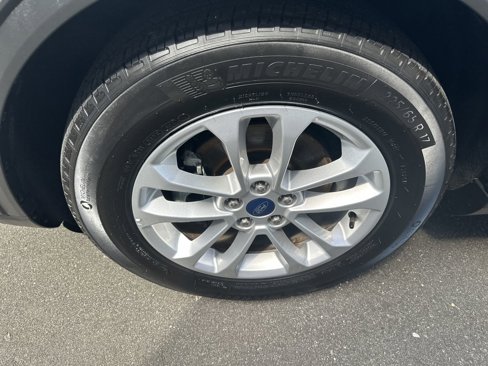 Used 2020 Ford Escape SE image 31
