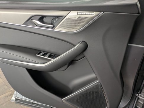 New 2026 Jaguar F-PACE R-Dynamic S image 19