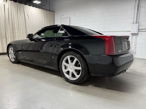 Used 2007 Cadillac XLR image 9