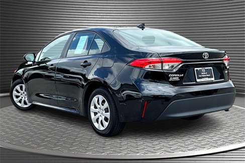 Used 2024 Toyota Corolla LE image 4