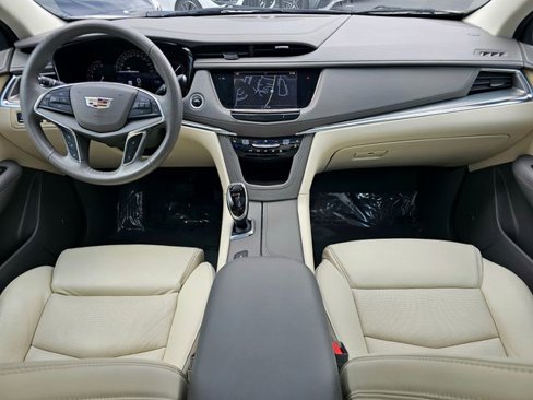 Used 2017 Cadillac XT5 Premium Luxury image 27
