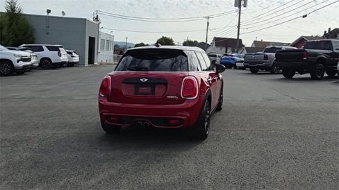 Used 2018 MINI Cooper S image 9