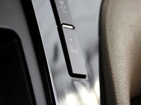 Used 2013 Cadillac Escalade Premium image 56