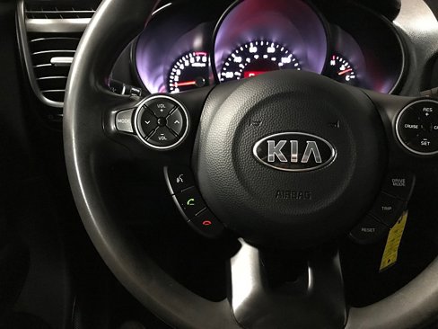 Used 2017 Kia Soul + image 24