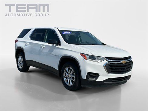 Used 2019 Chevrolet Traverse LS w/ LPO, Floor Liner Package image 1