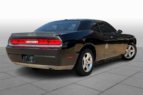 Used 2009 Dodge Challenger SE image 13