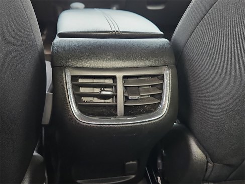 Used 2023 Chevrolet Malibu LT image 18