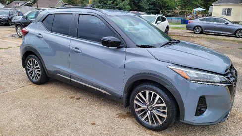 Used 2021 Nissan Kicks SR w/ Exterior Package image 5