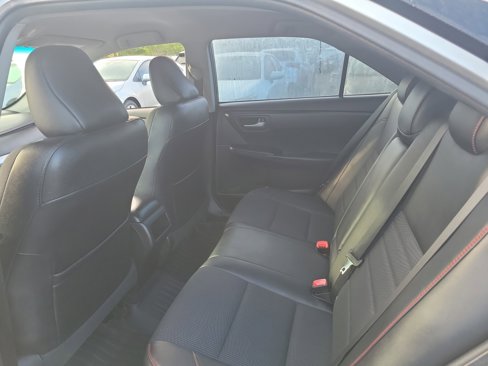 Used 2016 Toyota Camry SE image 13