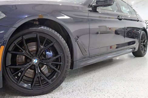Used 2023 BMW 530i xDrive w/ Executive Package image 4