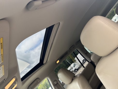 Used 2018 Nissan Armada SL w/ Premium Package image 28
