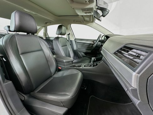 Used 2019 Volkswagen Jetta SE image 30
