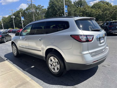 Used 2017 Chevrolet Traverse LS image 4