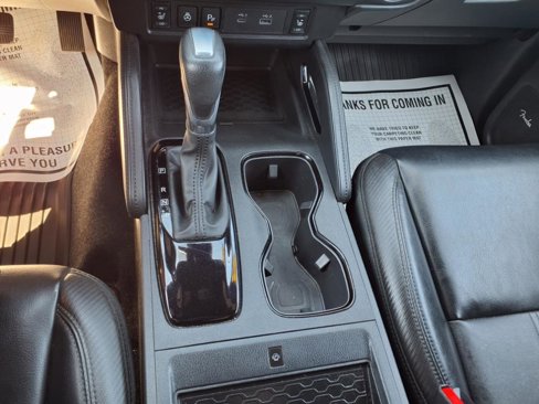 Used 2022 Nissan Frontier PRO-4X image 28