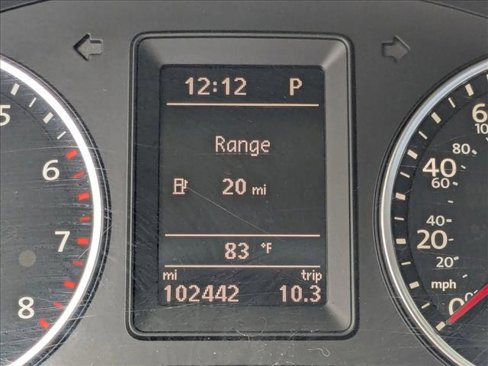 Used 2016 Volkswagen Tiguan S image 3