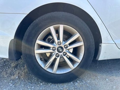 Used 2017 Hyundai Sonata SE image 9