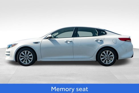 Used 2018 Kia Optima EX image 4