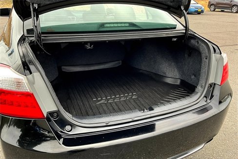 Used 2015 Honda Accord Touring image 25