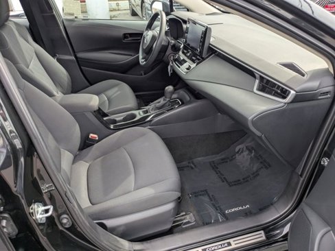 Certified 2022 Toyota Corolla LE image 5