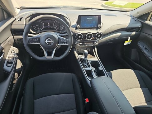 New 2025 Nissan Sentra SV image 4
