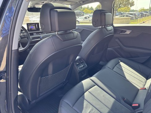 Used 2019 Audi A4 2.0T Premium image 33