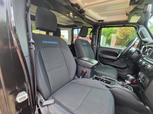 Used 2021 Jeep Wrangler Islander image 35