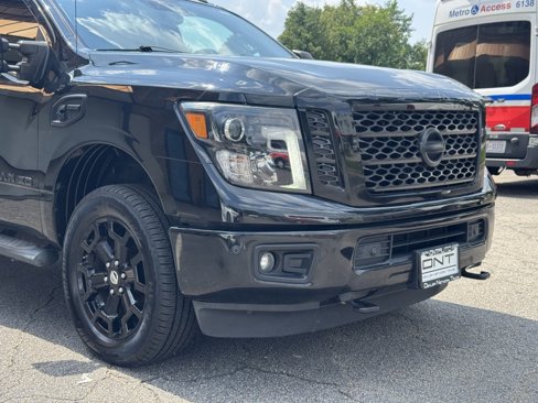 Used 2019 Nissan Titan SV w/ SV Convenience Package image 4