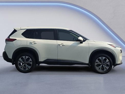Used 2021 Nissan Rogue SV image 7