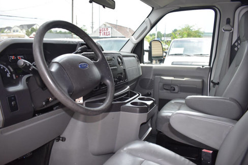 Used 2011 Ford E-150 and Econoline 150 image 15