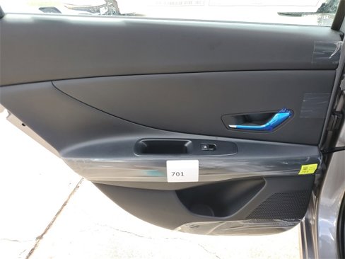 New 2025 Hyundai Elantra Blue image 13