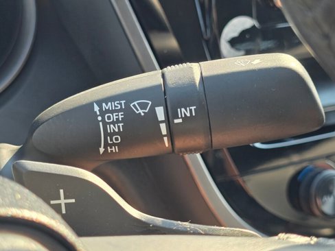 Used 2021 Toyota Camry SE image 28