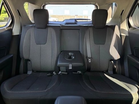 Used 2017 Chevrolet Equinox LT image 38