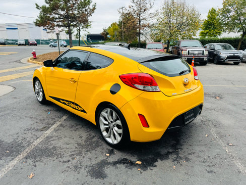 Used 2013 Hyundai Veloster image 8