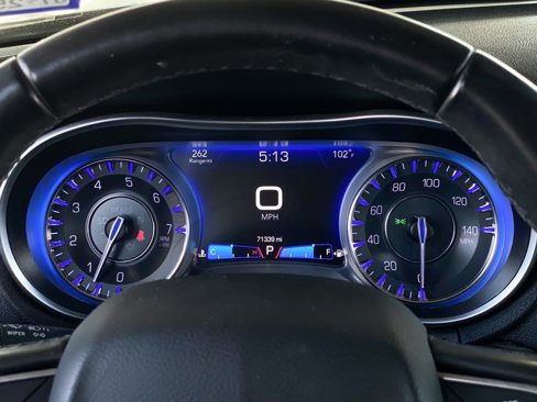 Used 2018 Chrysler 300 Touring L image 13