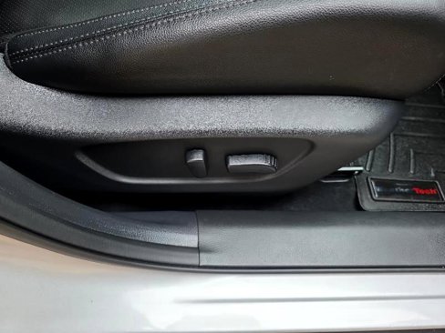 Used 2019 Nissan Rogue SL w/ Premium Package image 23