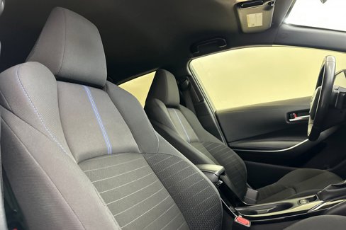 Used 2022 Toyota Corolla SE image 29