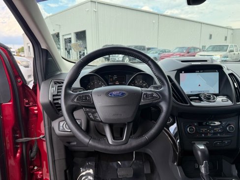 Used 2017 Ford Escape Titanium image 12