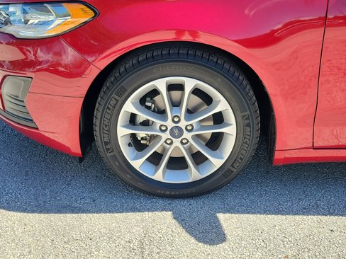 Certified 2020 Ford Fusion SE image 5