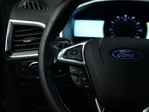 Used 2019 Ford Edge ST w/ Cold Weather Package image 4